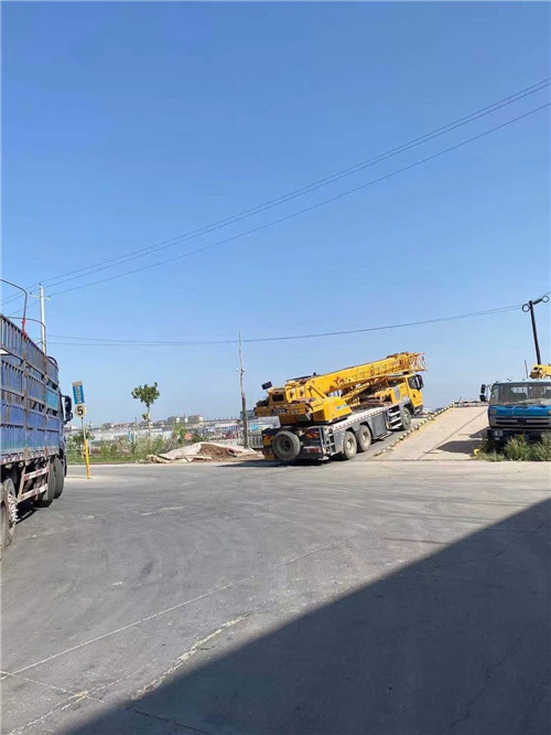 顺德区25吨吊车的租赁价格大概是多少？