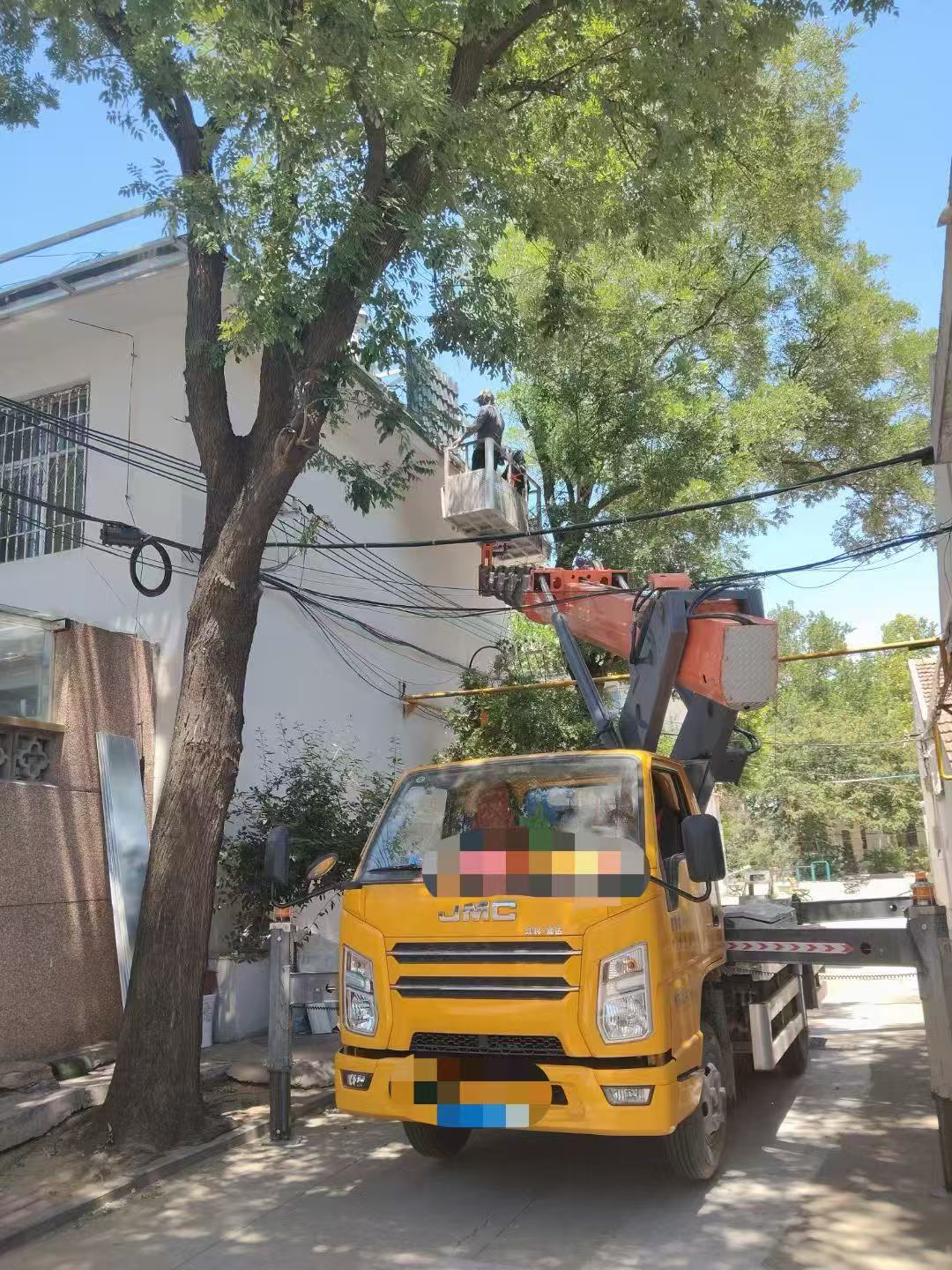 顺德区高空作业车能吊装重物吗？最大承载多少公斤？